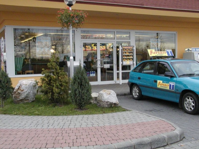 McDonald's Pécs, Zsolnay V. u.