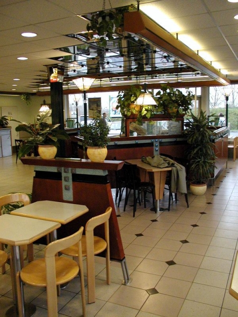 McDonald's Pécs, Zsolnay V. u.